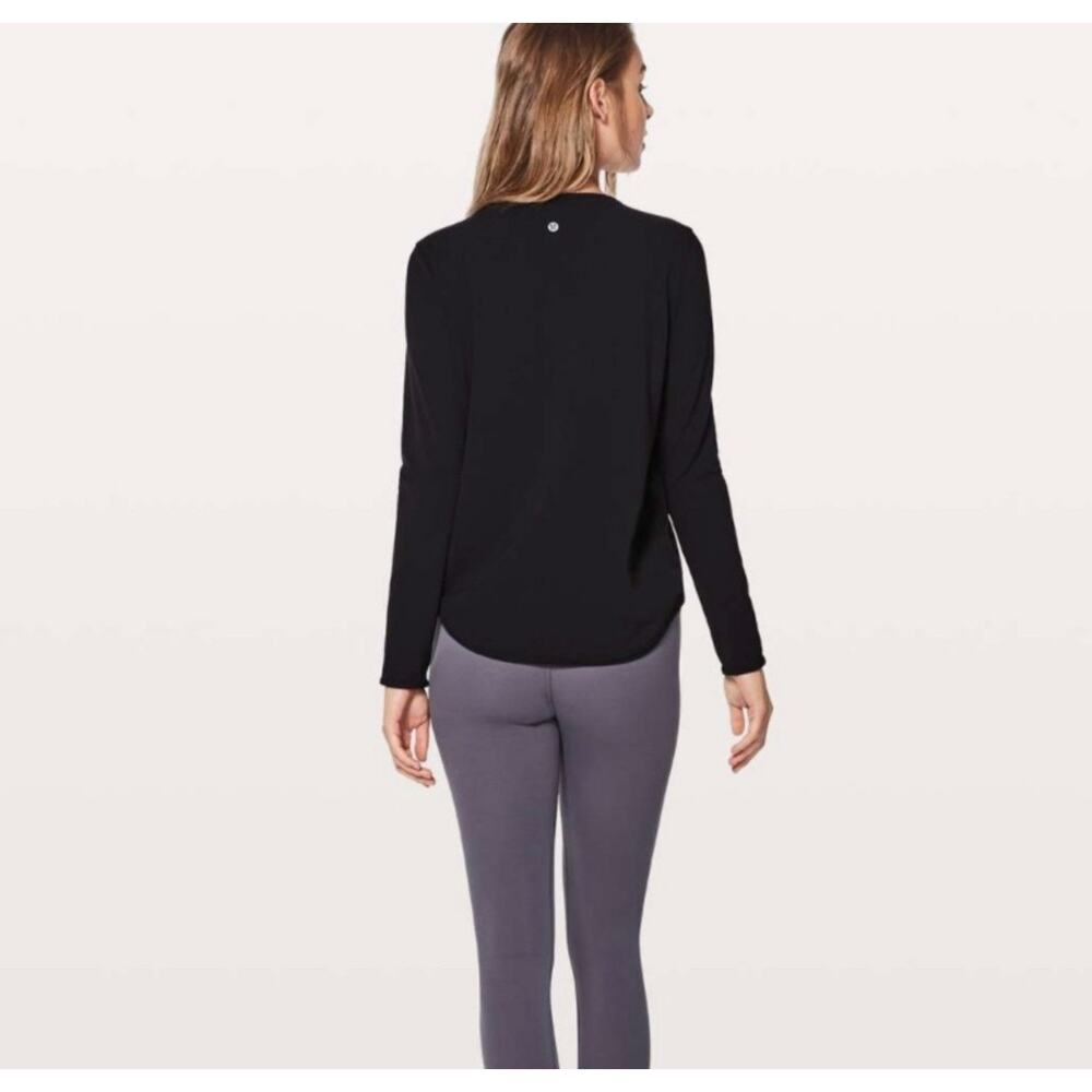 Lululemon Women Activewear Top Black Full Freedom Long Sleeve Faux Wrap M